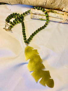 Large Openwork necklace in brass and cat eyes stones MP-N8: Mancha de Plátano Collection