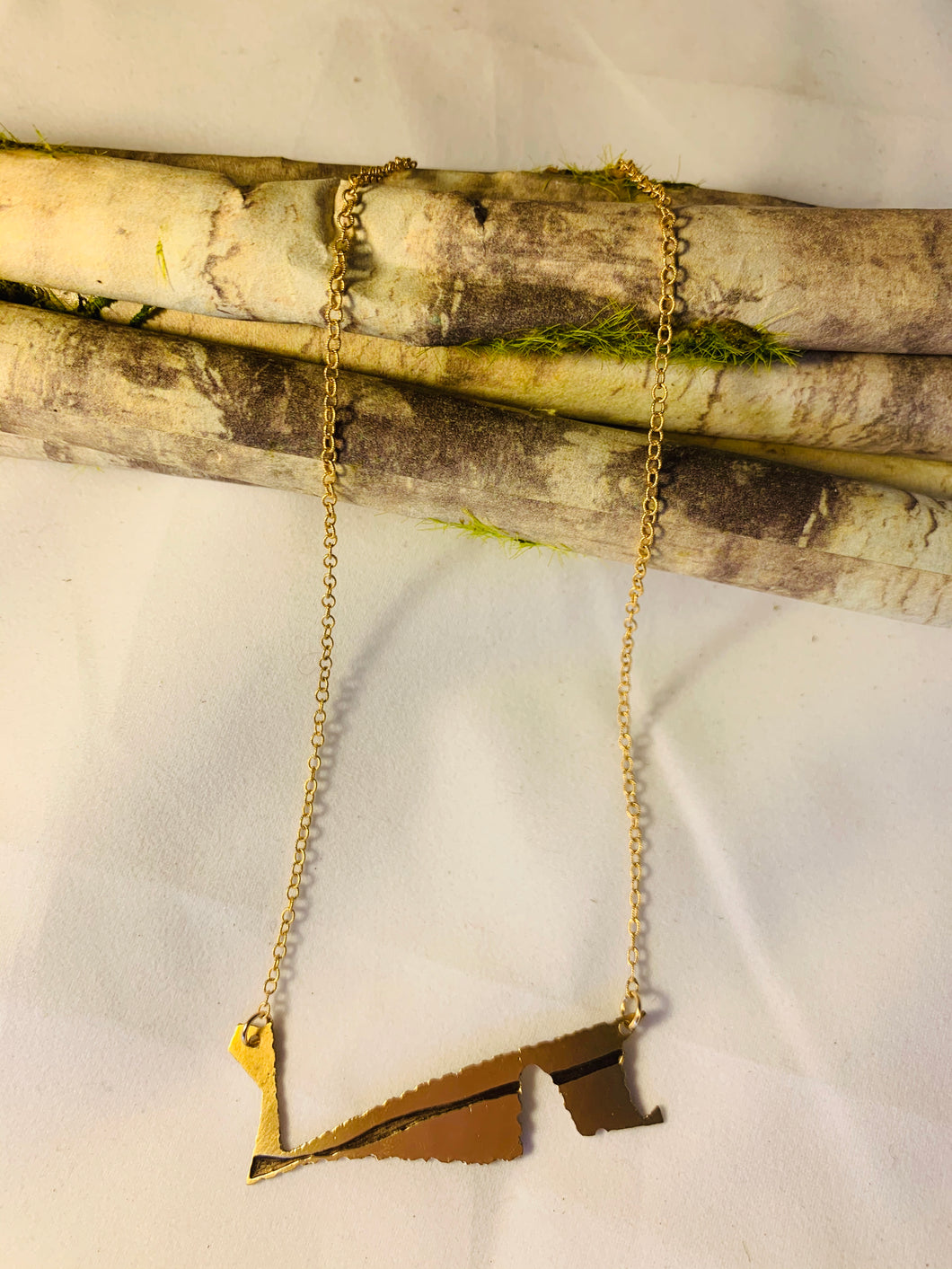 Necklace in acid- etched - MP-N4: Mancha de Plátano Collection